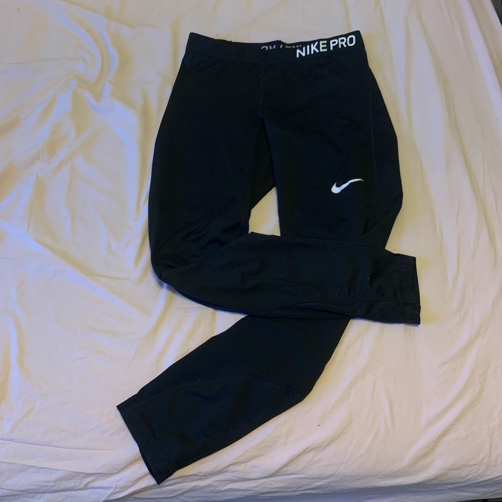 NIKE PRO LEGGINGS SIZE L GENTLY USED